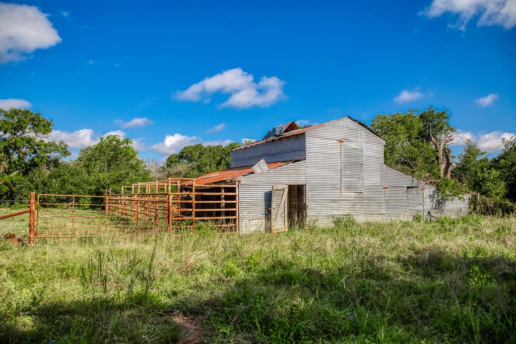 M H Breedlove - Farm