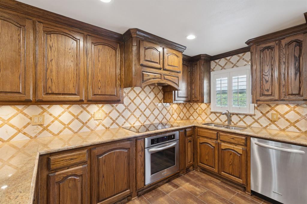 5084 Matilda Street 218