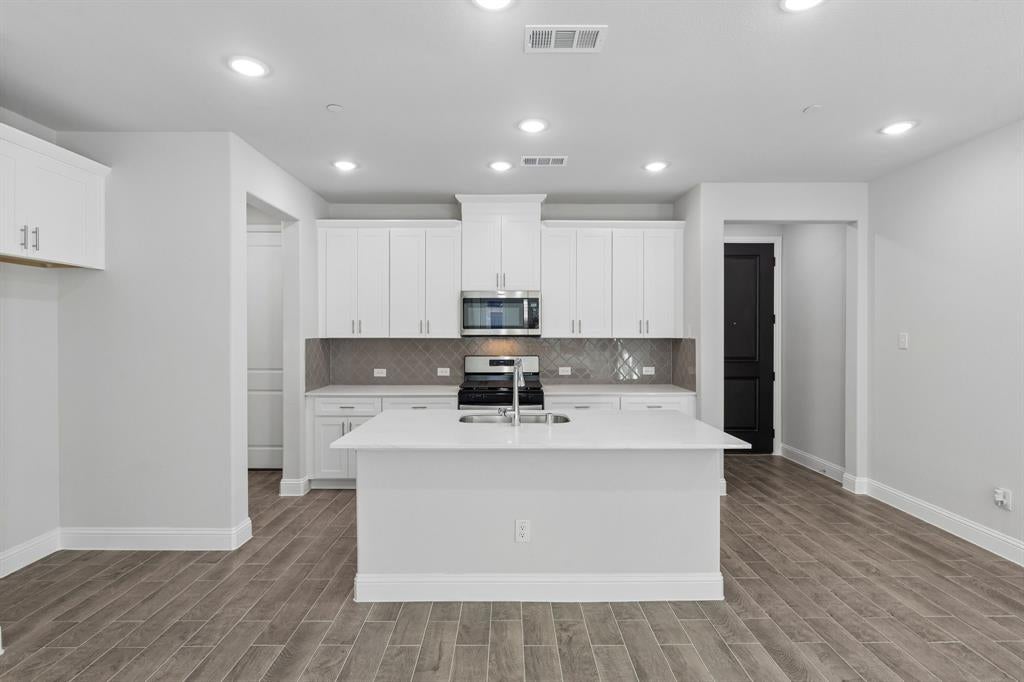 924 Heart Reef Road