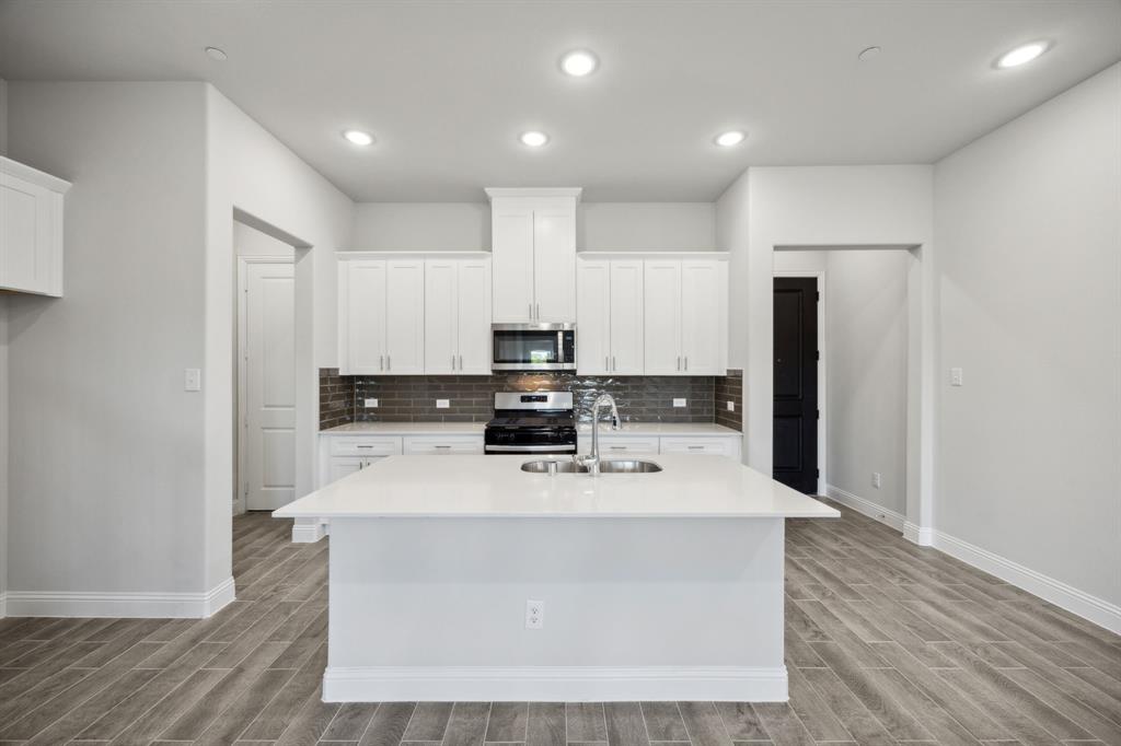 924 Heart Reef Road