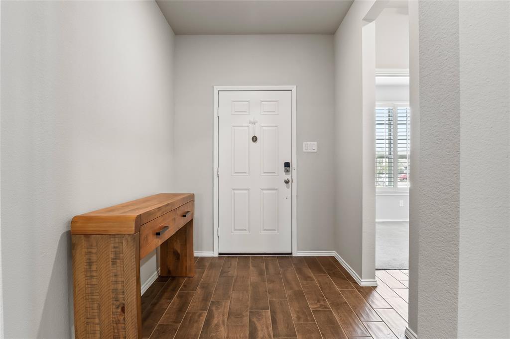 2216 Maplewood Drive