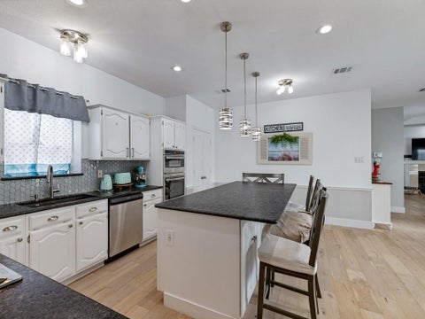 Tiny photo for 701 pine lakes DR, Plano, TX 75025 (MLS # 21397042)