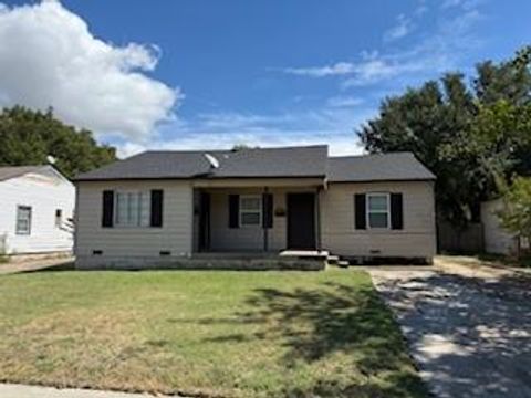 502 NE 19th Street Grand Prairie TX 75050