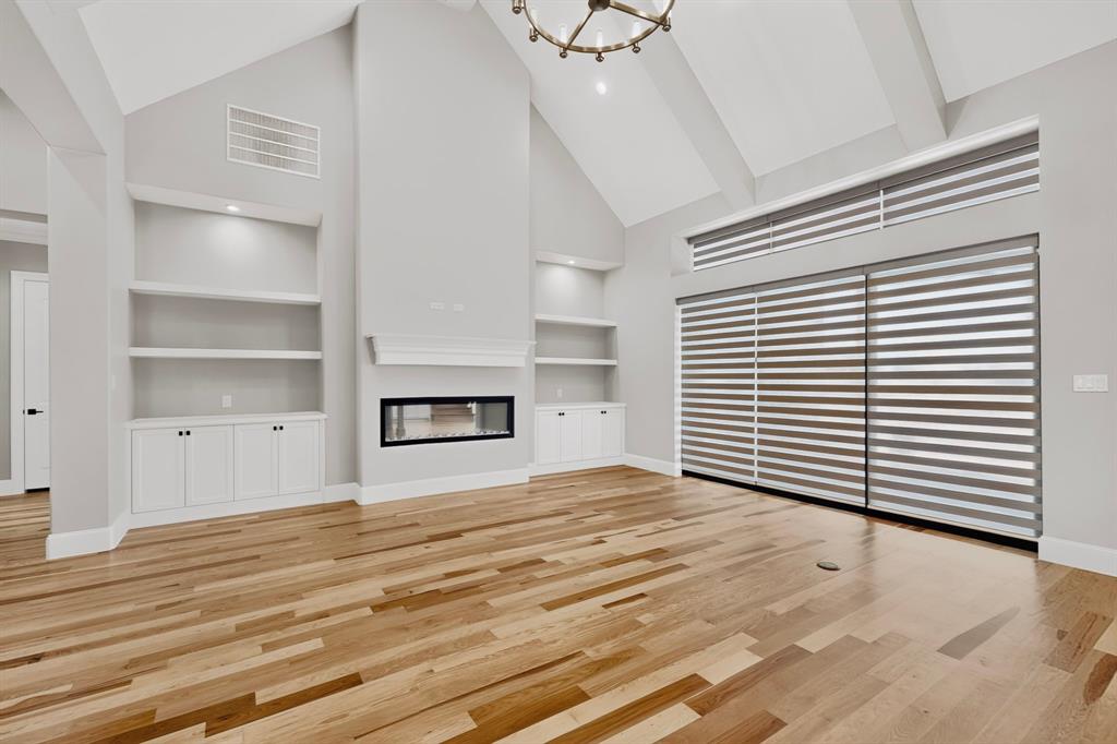 2055 Parkview Drive