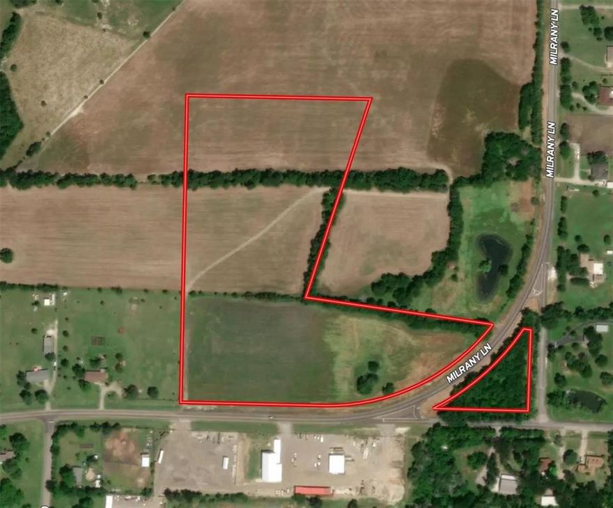 19.37 acres of undeveloped land located in the McKinney ETJ and Melissa ISD presents a unique canvas for potential development.  The terrain is mostly flat with few trees and a small pond. No zoning allows the possibility for a variety of uses, including residential, commercial, or mixed-use developments making it suitable for anything from a small housing community to a retail center.  Close proximity to schools, parks, and local amenities adds to the appeal of this property.