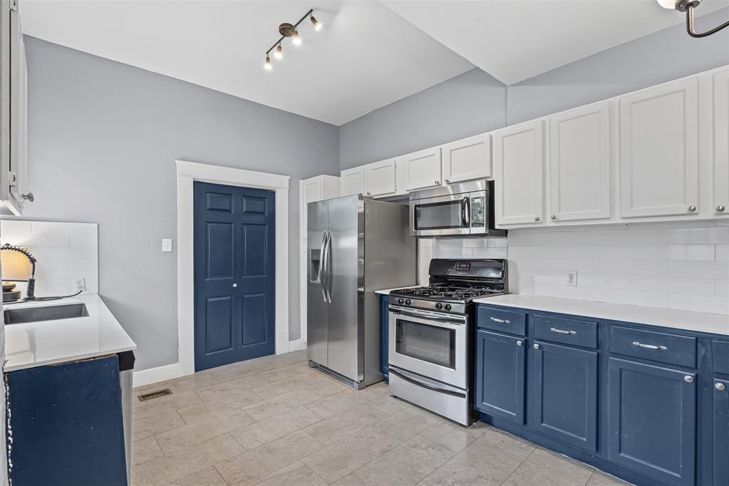 Winnetka Heights - Residential Lease