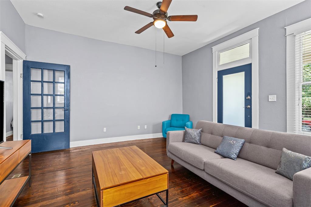 Winnetka Heights - Residential Lease