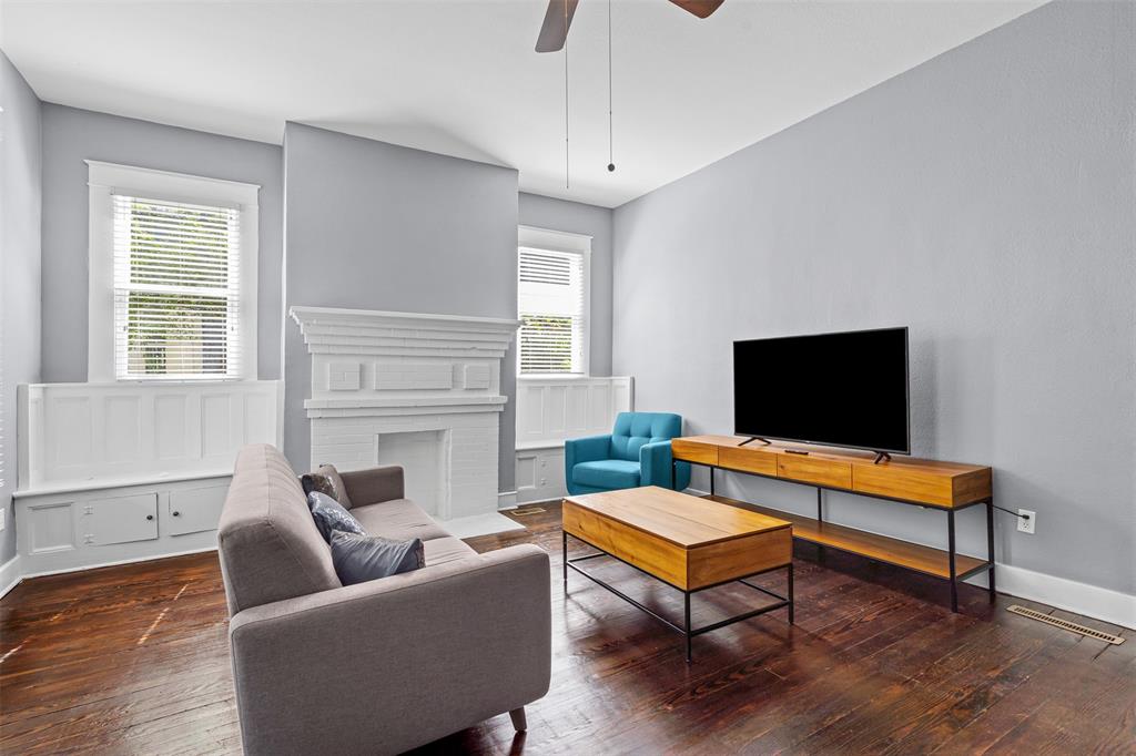 Winnetka Heights - Residential Lease