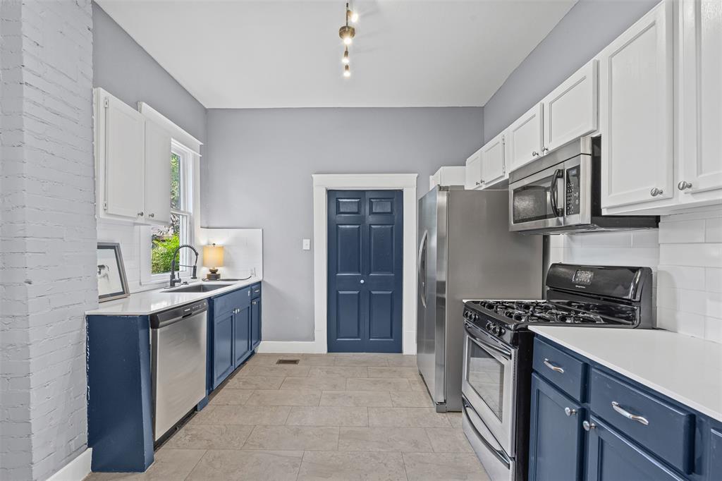 Winnetka Heights - Residential Lease