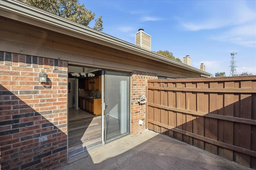 Cedar Creek Twnhms - Residential