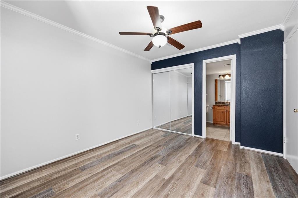 Cedar Creek Twnhms - Residential