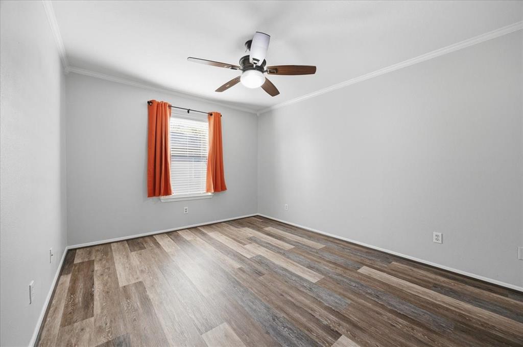 Cedar Creek Twnhms - Residential