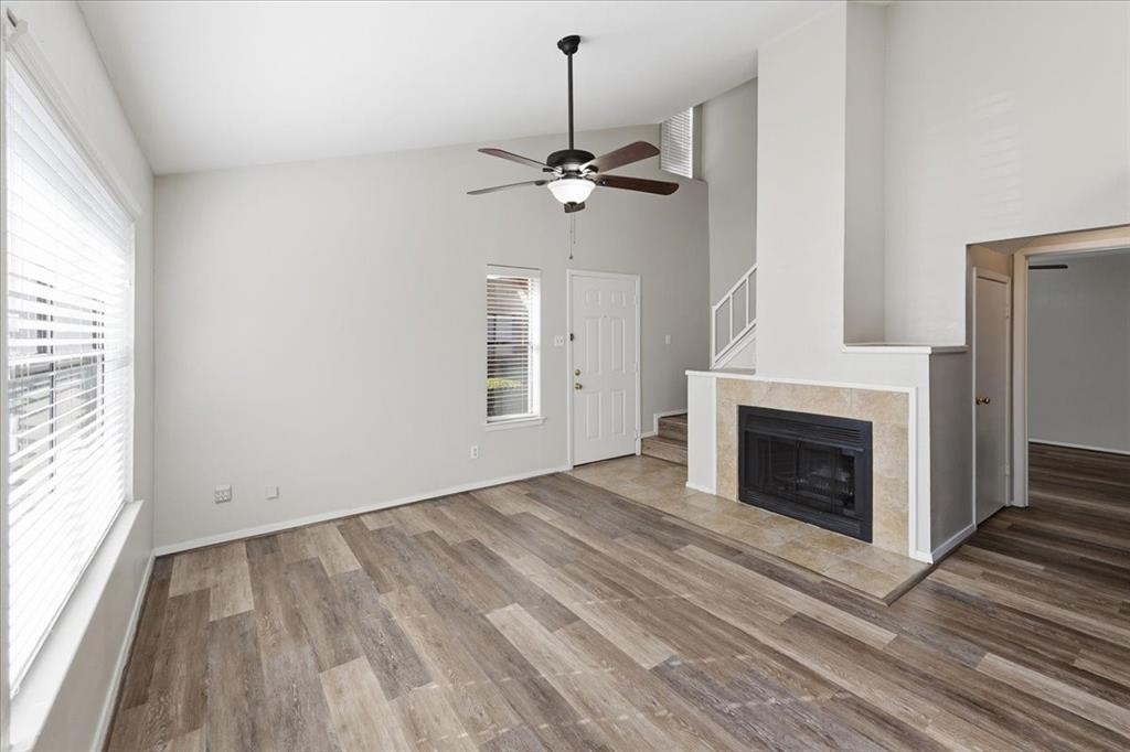 Cedar Creek Twnhms - Residential