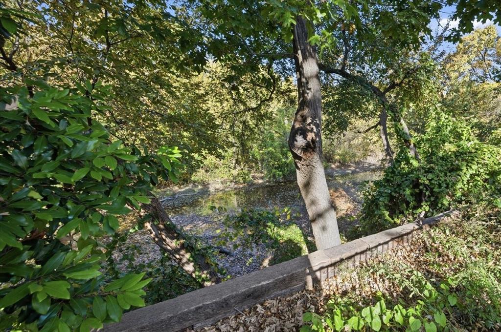 Cedar Creek Twnhms - Residential