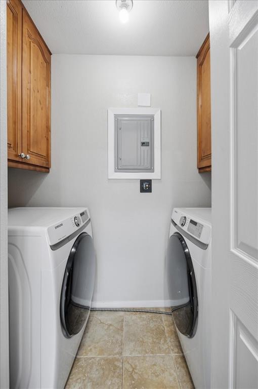 Cedar Creek Twnhms - Residential