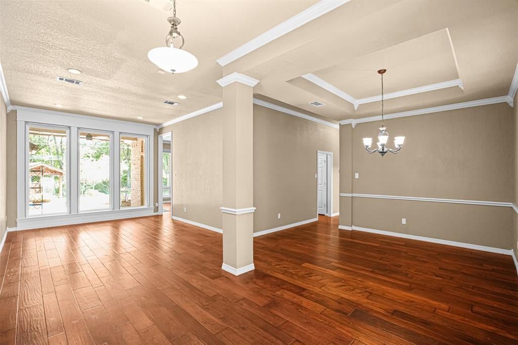 3122 Oakview Drive