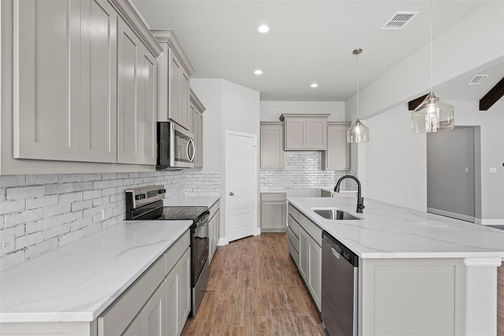 Rock Ridge - Residential