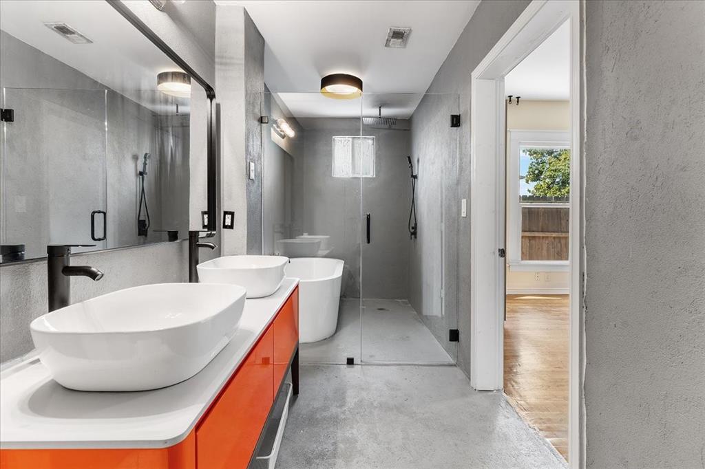 Dallas Land & Loan 3 - Residential