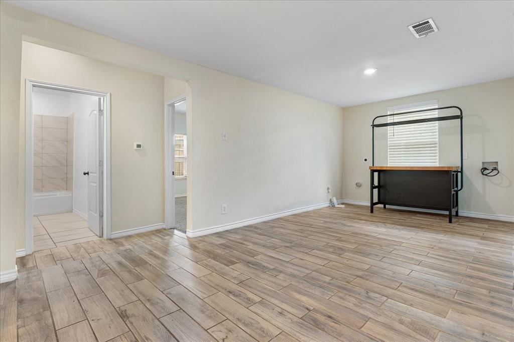 Dallas Land & Loan 3 - Residential