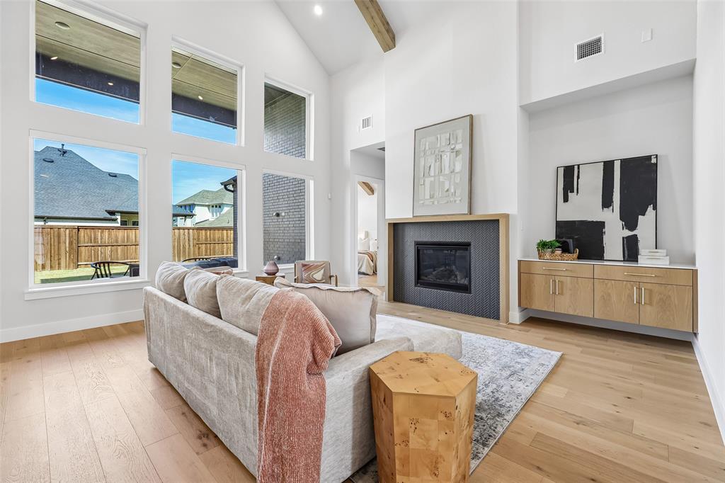 4670 Mayfield Drive