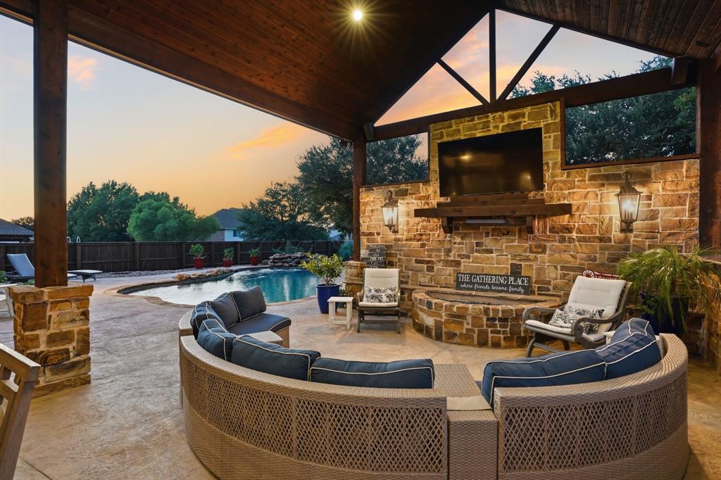 809 Weybridge Lane