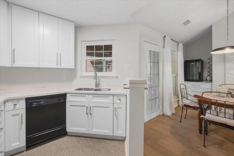 Tiny photo for 264 Jefferson Parkway, Fort Worth, TX 76107 (MLS # 21395718)