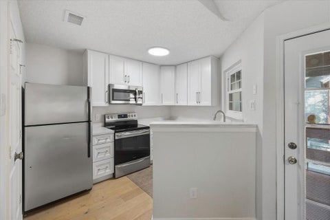 Tiny photo for 264 Jefferson Parkway, Fort Worth, TX 76107 (MLS # 21395718)