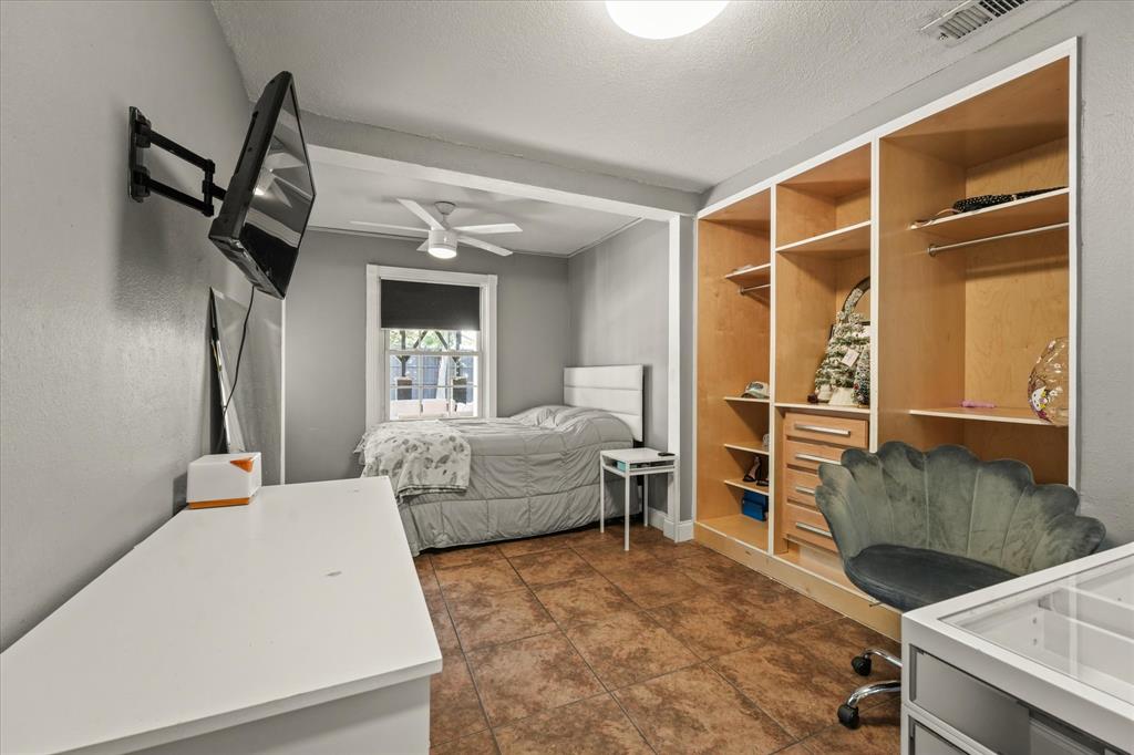 Crestview East 02 - Residential