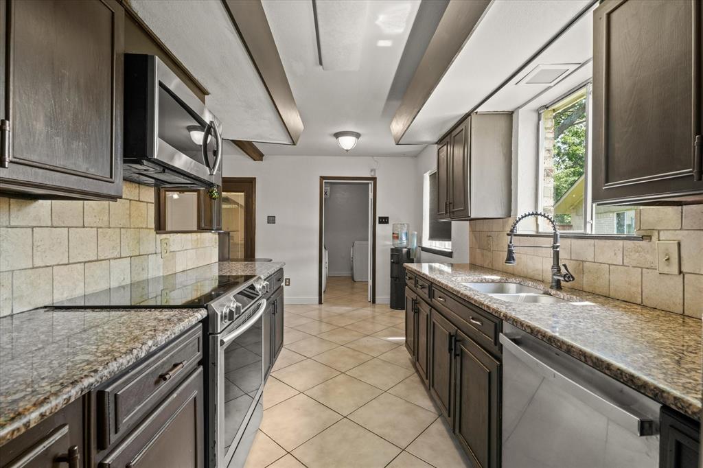 Crestview East 02 - Residential