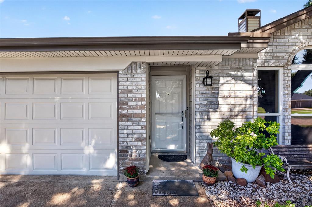 203 Briarglen Drive
