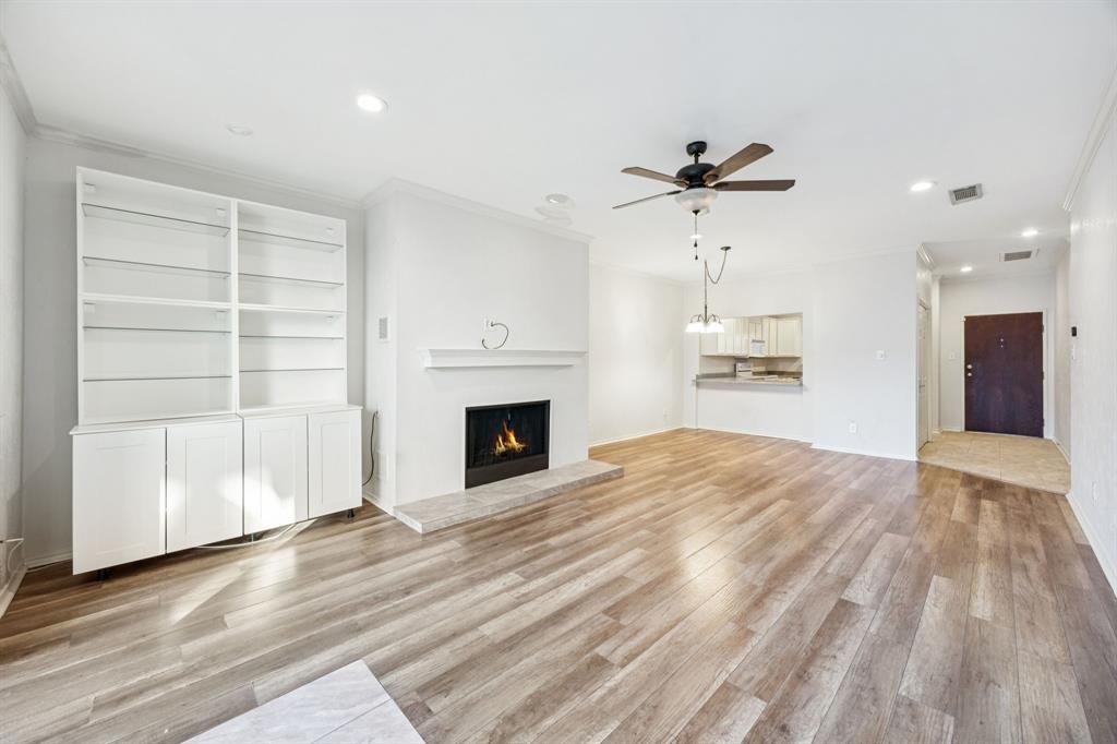 Keller Spgs Condos - Residential