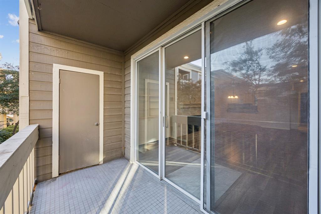 Keller Spgs Condos - Residential