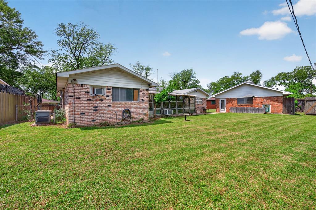 Shady Grove - Residential