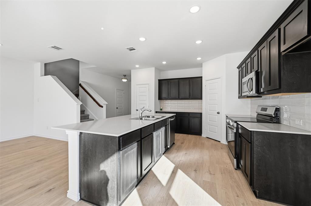 Eagle Cove - Residential Lease