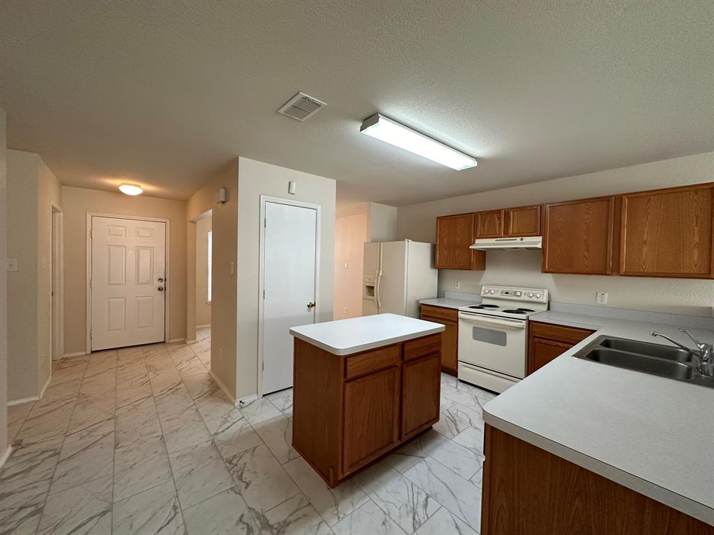 Hunters Bend Ph 1b - Residential Lease