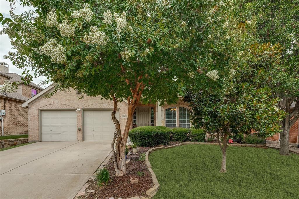 904 Moss Cliff Circle