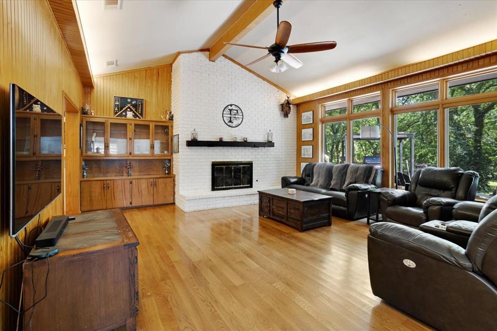 8 Vancouver Place
