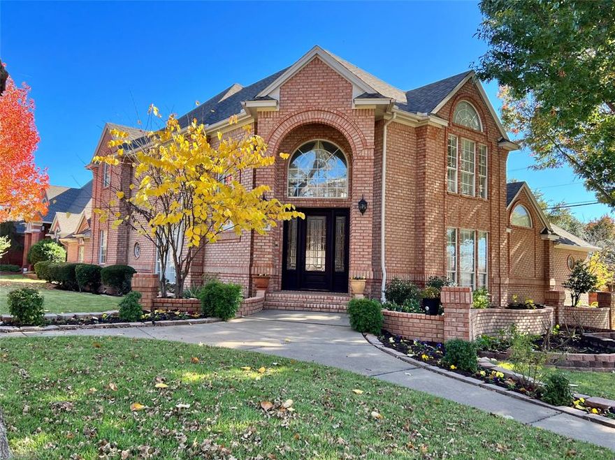 Stunning and Spacious home located in the middle of the hustle bustle of Keller, providing comfort and convenience.  Enjoy the Texas sun in your private backyard complete with Pool Spa - an ideal retreat for relation and entertaining.  Situated in a corner lot, this property boast a prime location and is zoned to the excellent Keller ISD, ensuring top-notch education for your family.  With 3 dining rooms, 3 living rooms, 3 full baths,  and additional Half bath, this home provides ample space for your family, entertaining, and versatile living.  Do not pass the opportunity to live comfortably in this home!