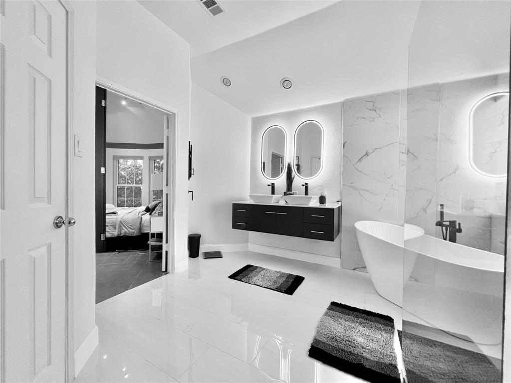 Lakeside Village Ph 02 - Residential Lease