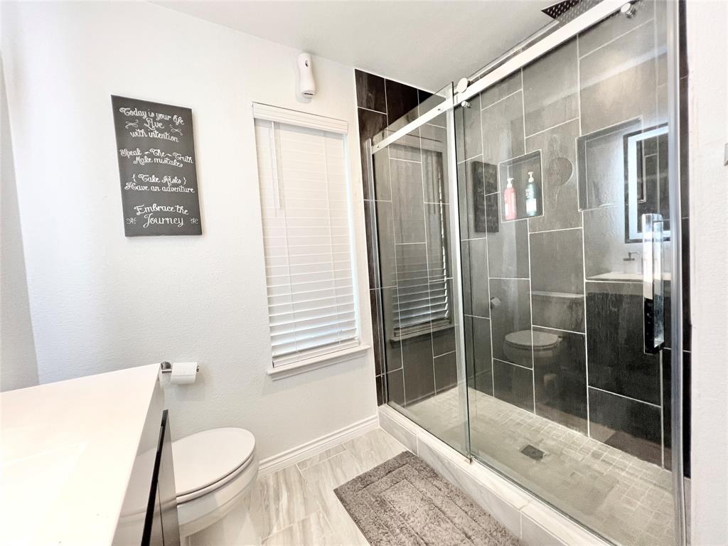 Lakeside Village Ph 02 - Residential Lease