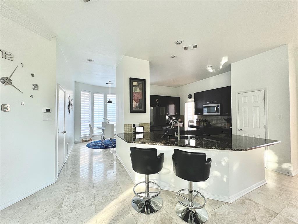 Lakeside Village Ph 02 - Residential Lease