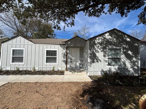 A home in Corsicana