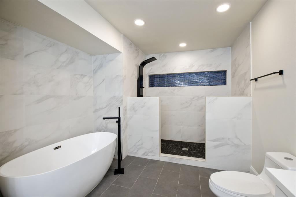 2301 Huntington Drive