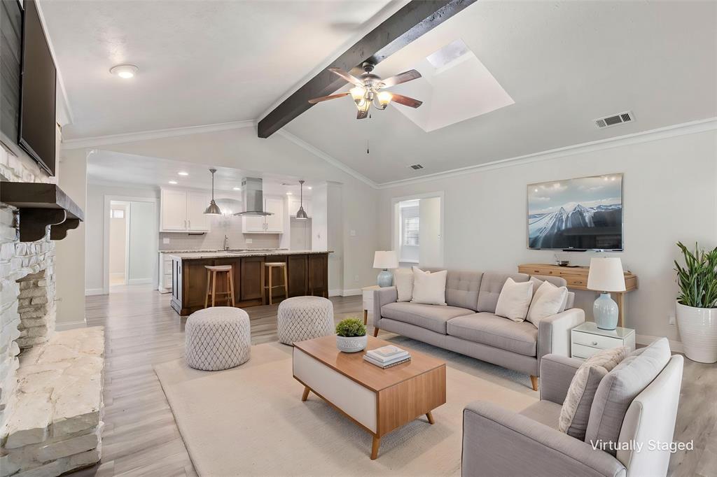 2301 Huntington Drive