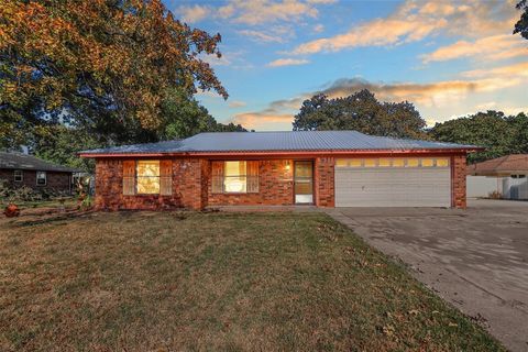 A home in Granbury