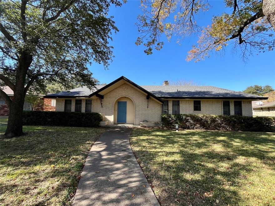Welcome to Glen Hills — a charming, established Dallas neighborhood with wide streets, mature trees, and friendly sidewalks. Built in 1967, this solid 2,203 sq ft home  is larger than the average home and offers mostly original everything in its two living areas, two dining spaces, a true entry, and a large two-car garage.
The spacious kitchen boasts ample cabinets and countertops, along with a cozy breakfast nook featuring built-in storage. A large laundry room includes built-in shelving and a folding counter for extra storage and convenience. The main living area boasts a wood-burning fireplace with gas logs and starter, while large picture windows and glass doors fill the home with natural light.
The vintage mid-century charm—complete with velvety wallpaper and an avocado-green tub and sink—offers a step back in time or the perfect blank canvas to make it your own. Outside, enjoy a covered front entry, a covered back patio, and a large fenced backyard with a storage building.
Located just minutes from downtown Dallas with immediate highway access, this home offers timeless character, solid construction, and endless potential! Buyer to verify all info, including schools, room sizes, and square footage. No blind offers, please. Seller is an estate.