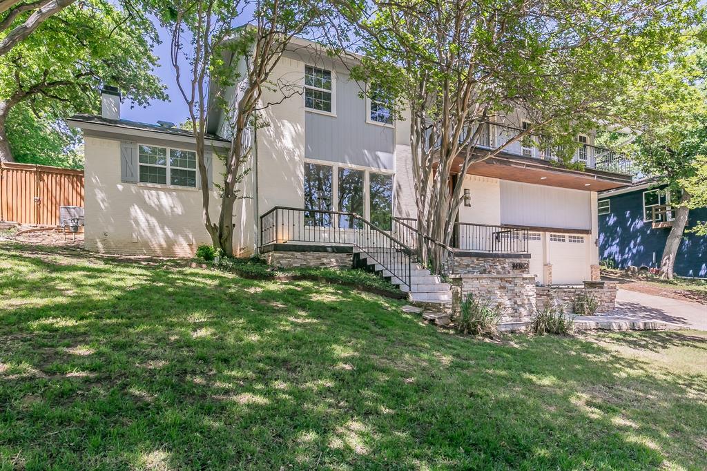 2704 Chinquapin Oak Lane