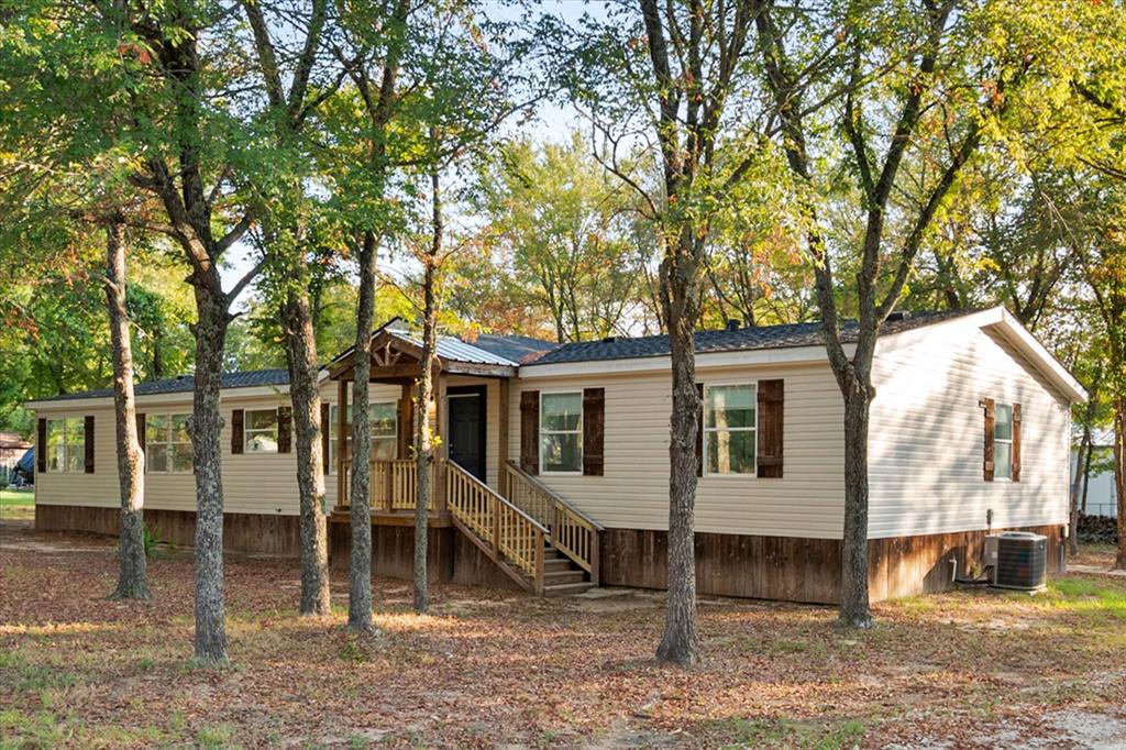 114 Kingswood Drive