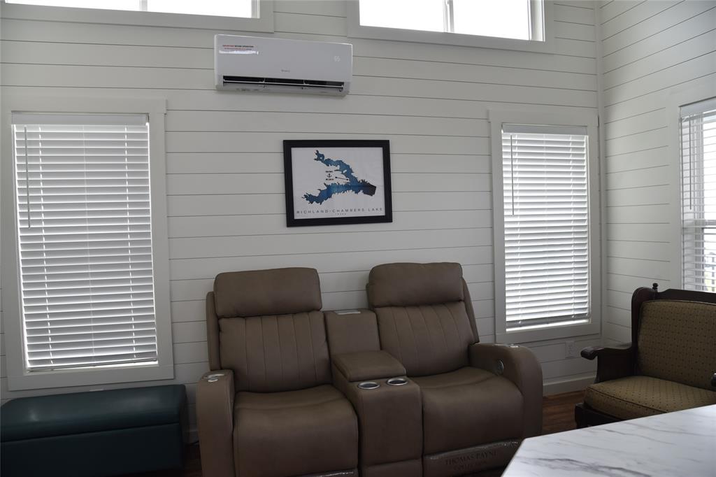 Peninsula Point - Residential