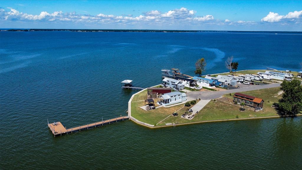 Peninsula Point - Residential